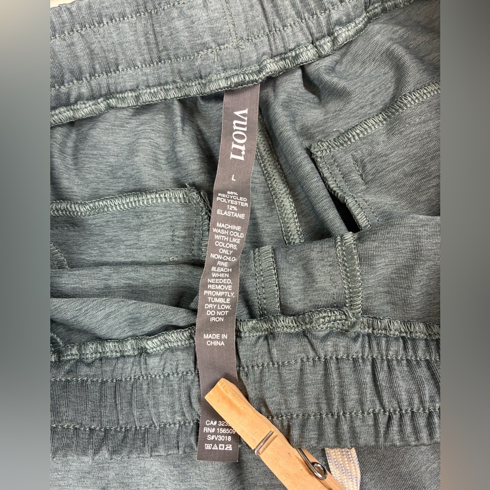 Vuori Sunday Performance Shorts 8” - Picture 5 of 13